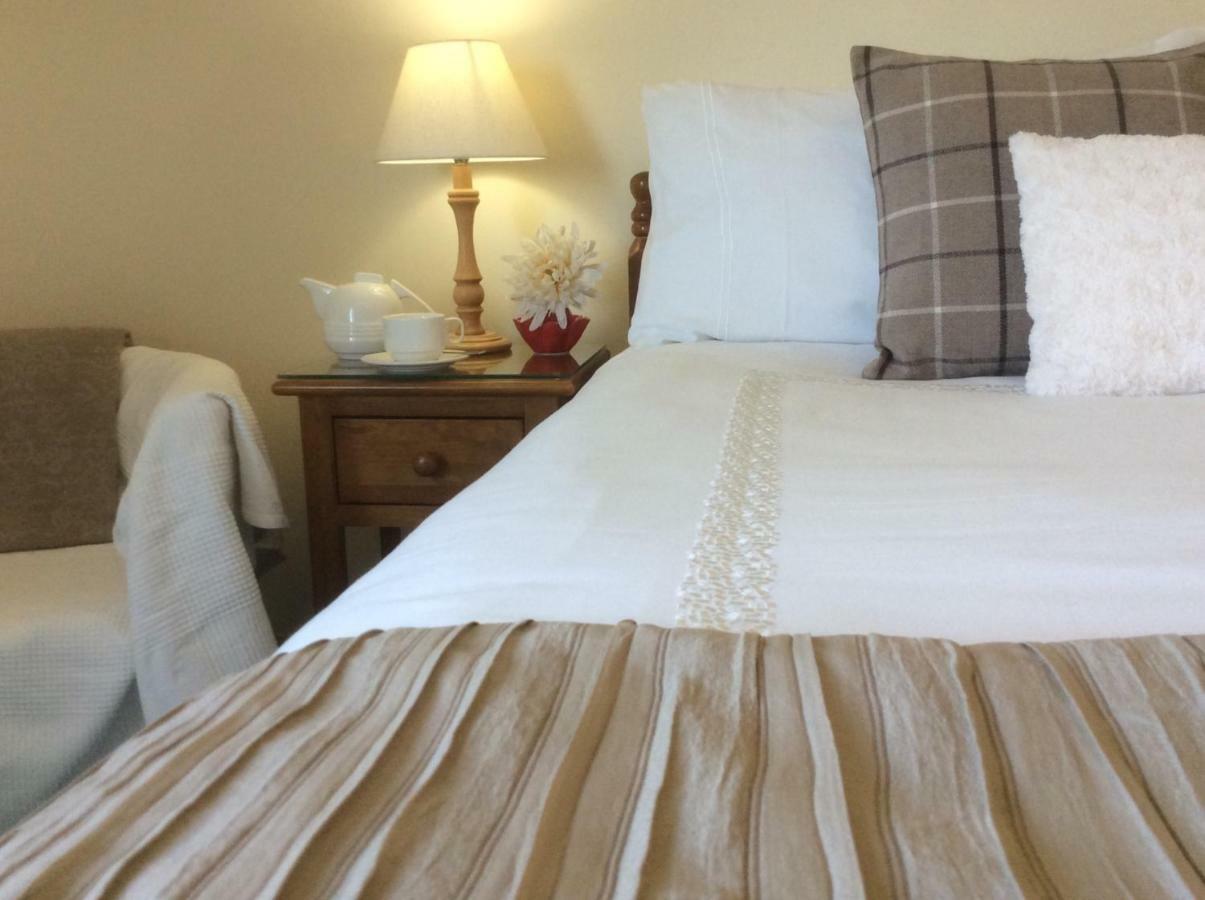 Cornerstones B&B Moyard Esterno foto